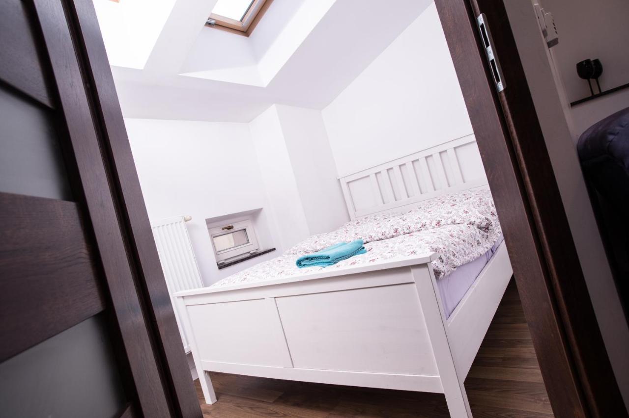 Mirror Apartments كراكوفيا المظهر الخارجي الصورة