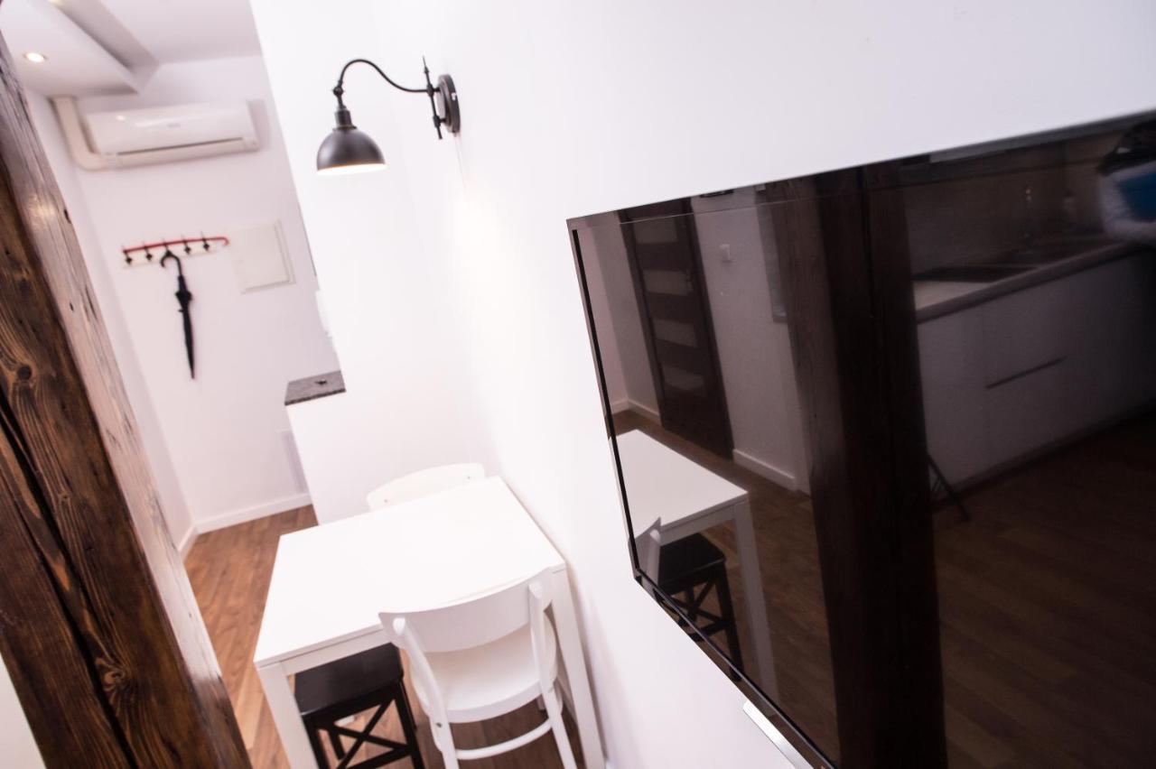 Mirror Apartments كراكوفيا المظهر الخارجي الصورة