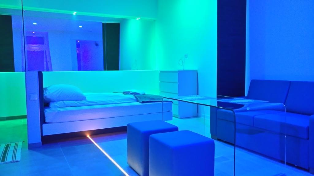 Mirror Apartments كراكوفيا المظهر الخارجي الصورة
