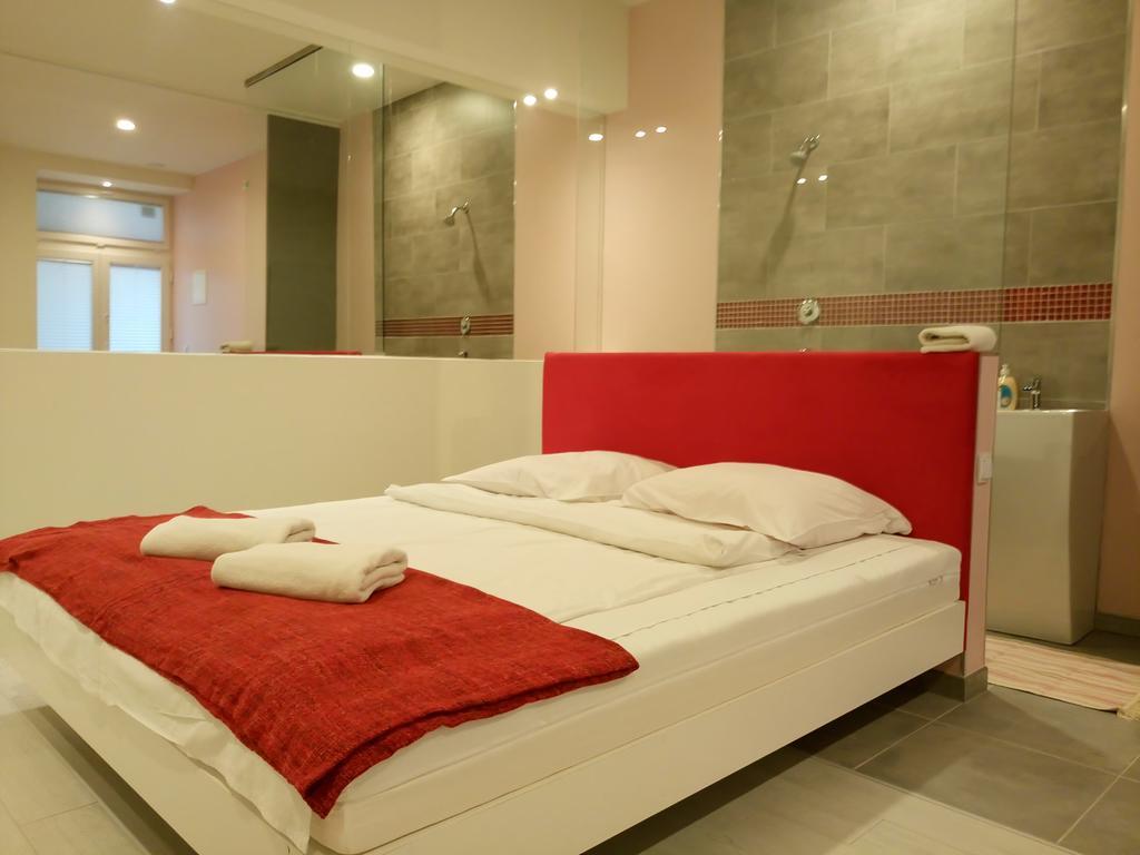 Mirror Apartments كراكوفيا المظهر الخارجي الصورة